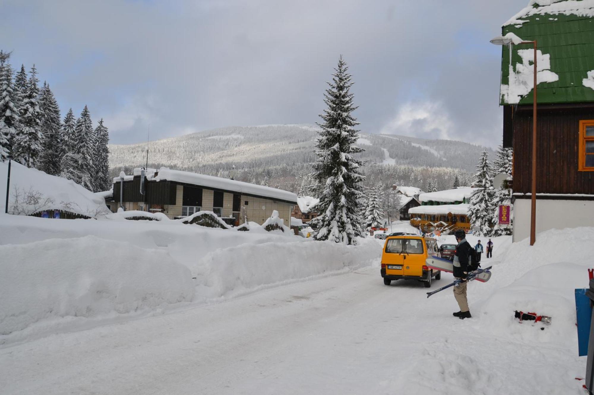 Hostel Fortuna Spindleruv Mlyn Exterior photo